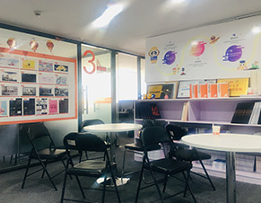 徐匯校區(qū)休息區(qū)