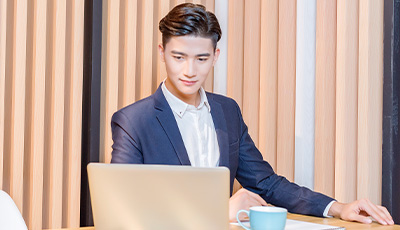 想要學(xué)習(xí)網(wǎng)頁(yè)設(shè)計(jì)